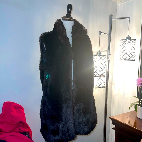 Long Vest in burgundy color - Picture 1 of 4